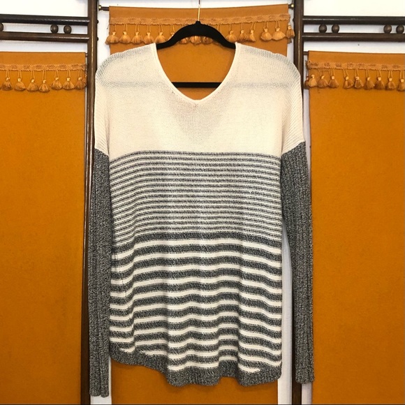 C&C Oversized Sweater - Picture 3 of 4